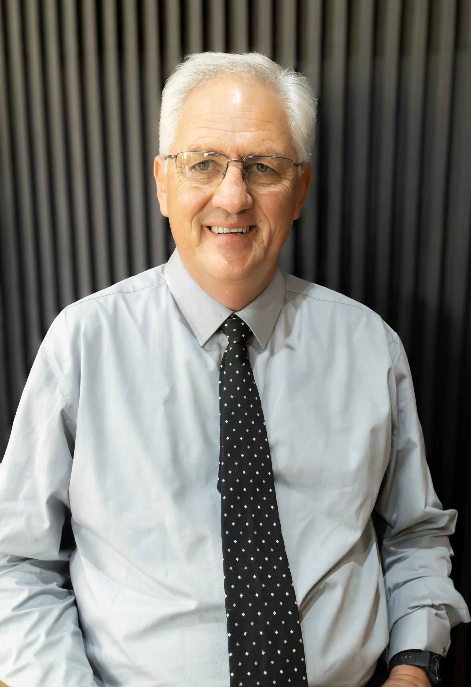 Mr Van Wyk Dames