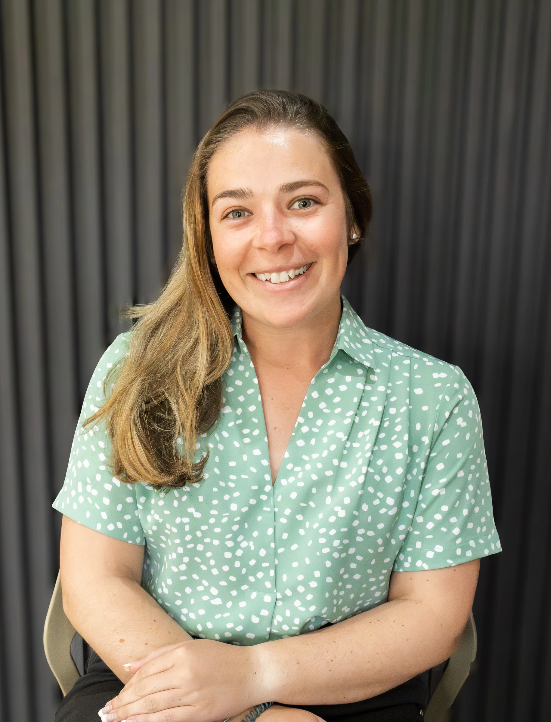 Ms Claire Pretorius